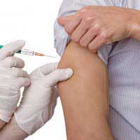 Peste 50 de mii de doze de vaccin poliomielitic, trimise la direcţiile judeţene de sănătate publică